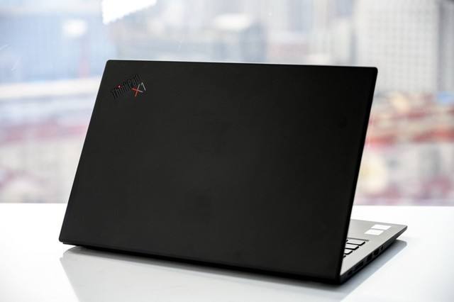 美国联想ThinkPad X1 Carbon价格贵吗？